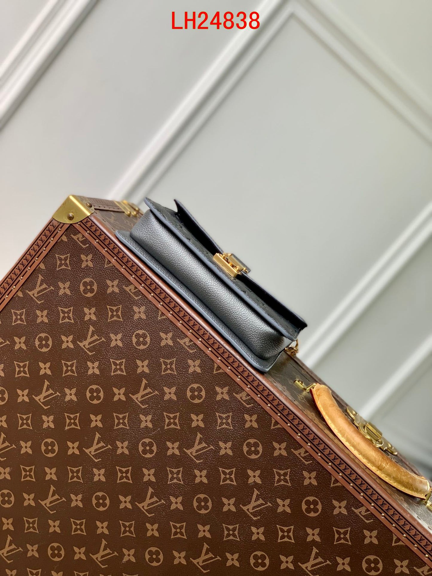 Louis Vuitton Wallet On Chain Metis