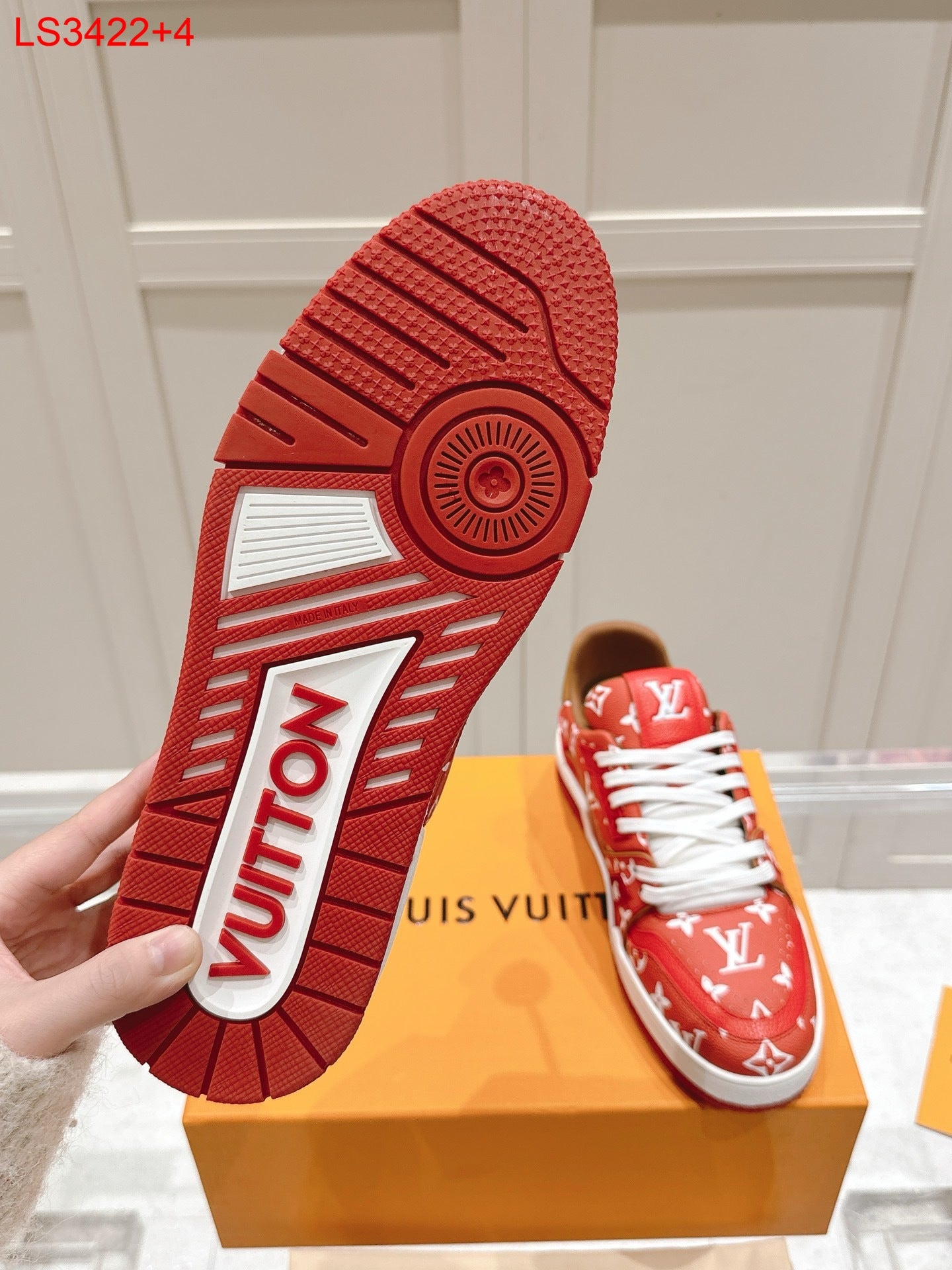 Louis Vuitton Sneakers