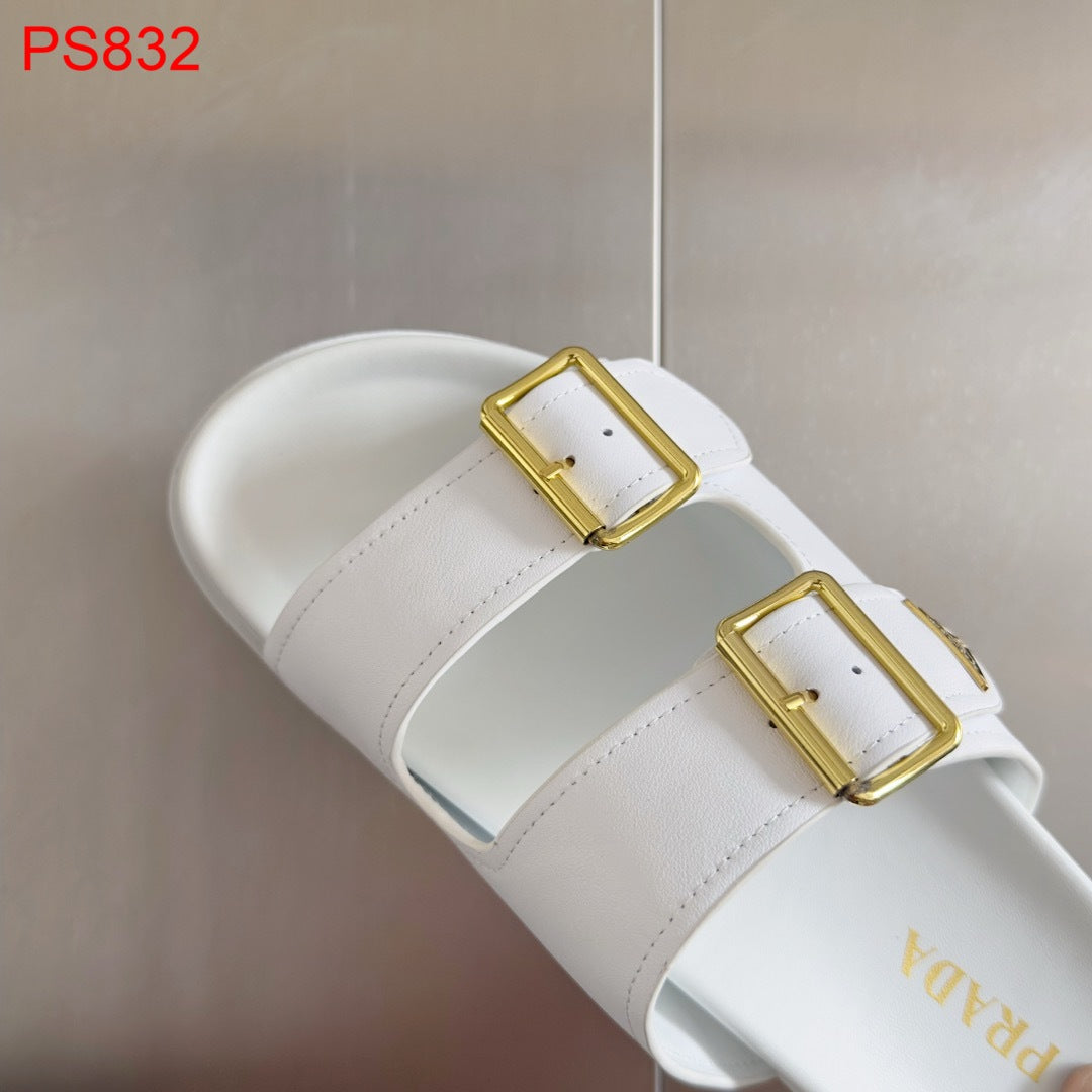Prada Men leather slides