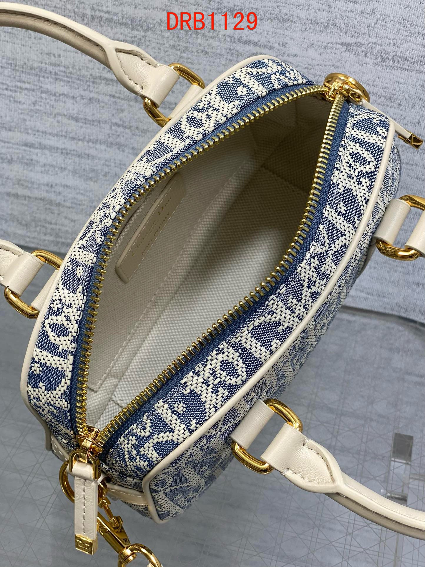 Dior D vibe mini bag