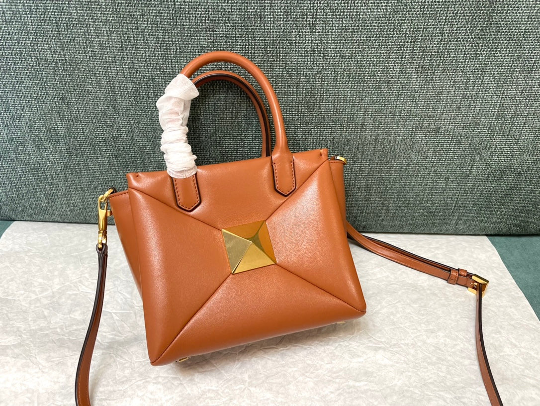 Valentino Garavani One Stud crossbody bag