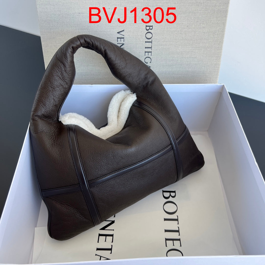 Bottega Veneta Hop Winter bag