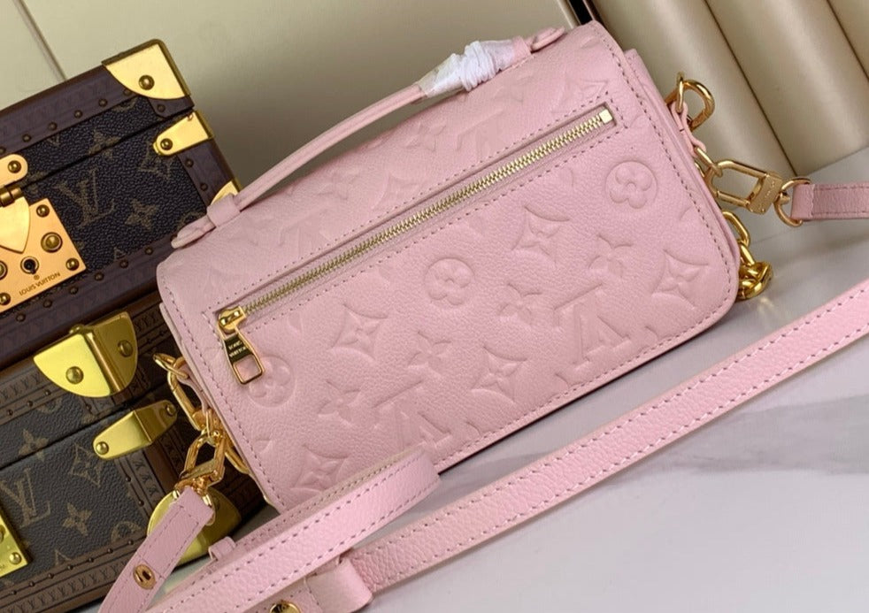 Louis Vuitton Metis East West