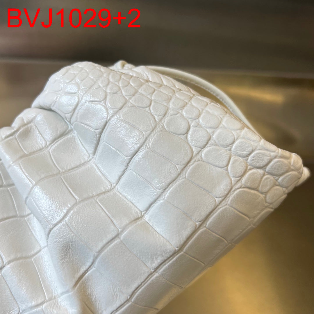 Bottega Veneta Pouch Crocodile leather