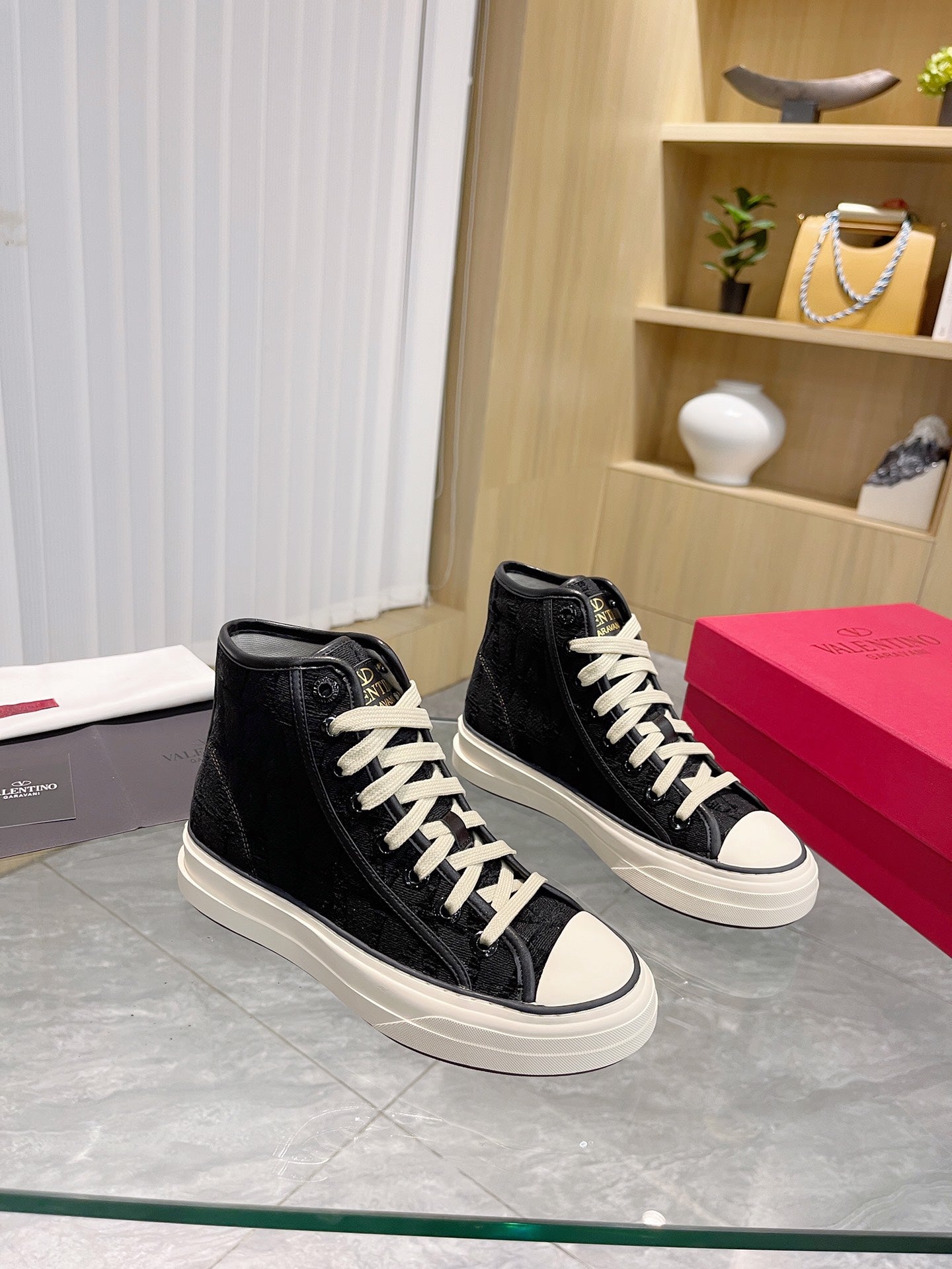 Valentino Sneakers