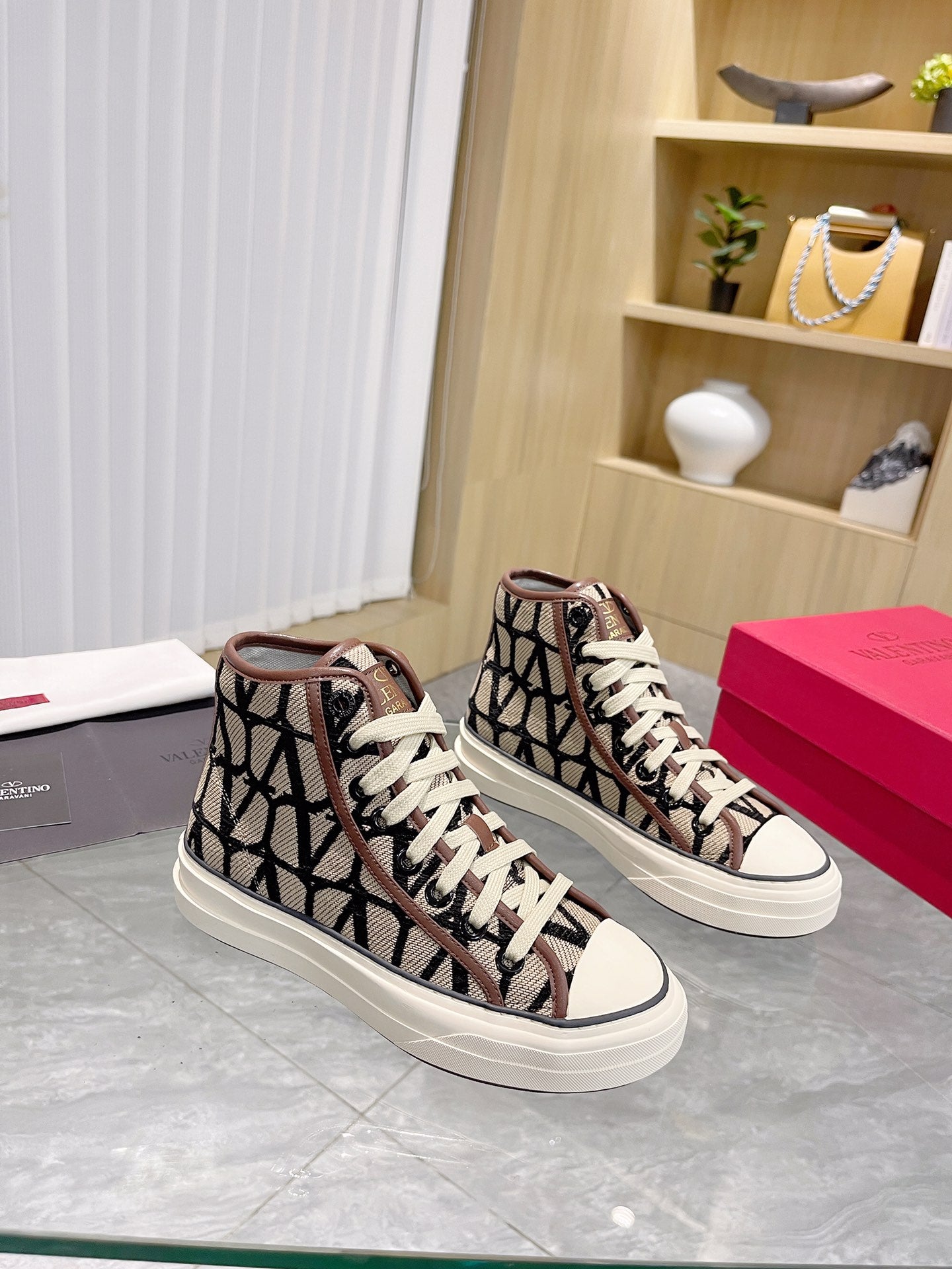 Valentino Sneakers