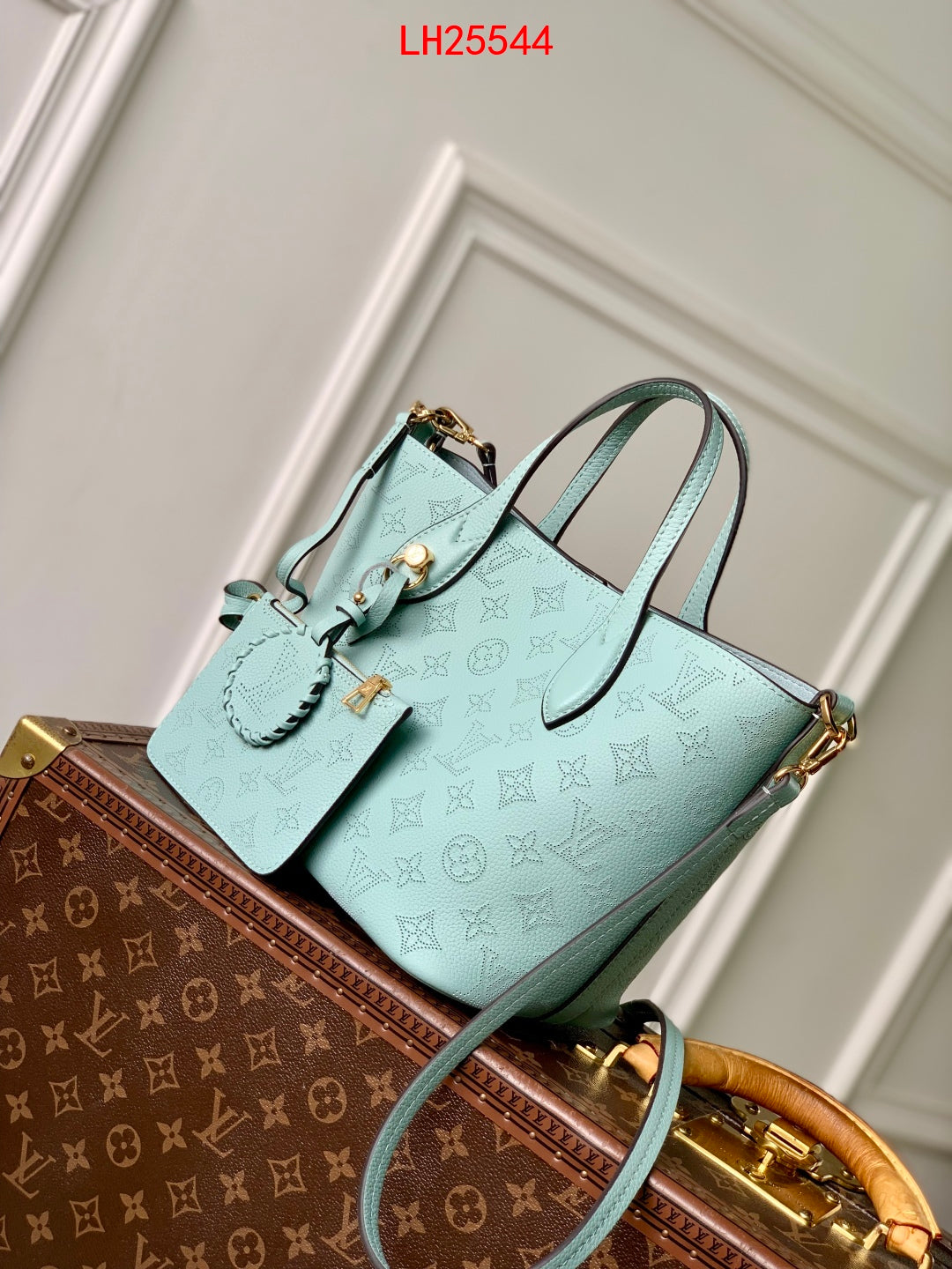 Louis Vuitton Blossom PM Mahina