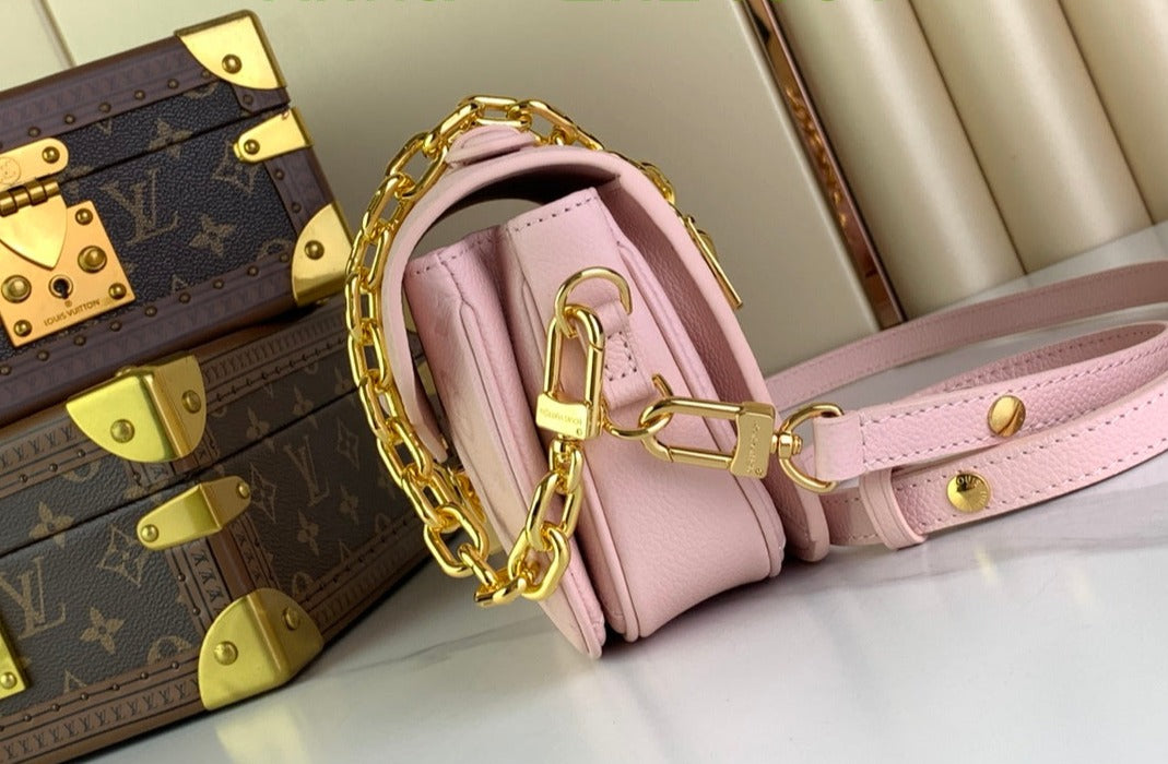Louis Vuitton Metis East West