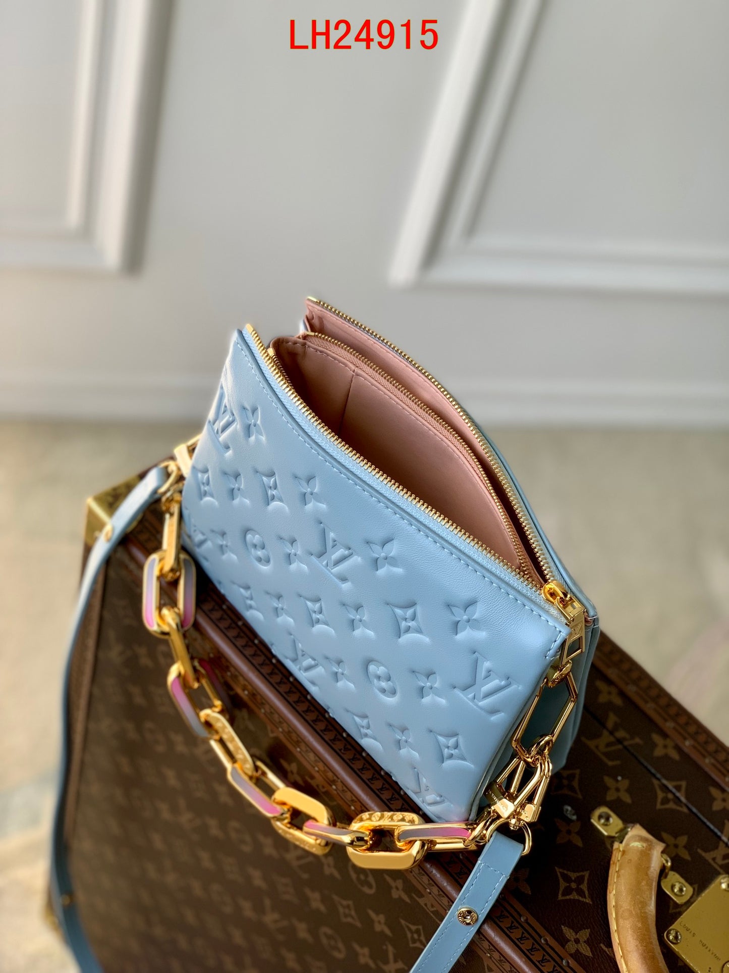 Louis Vuitton Coussin BB