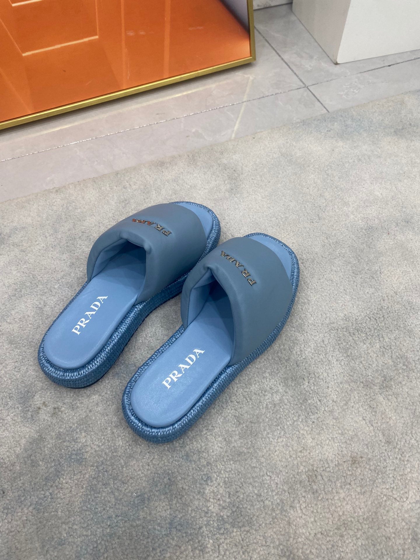 Prada Slides