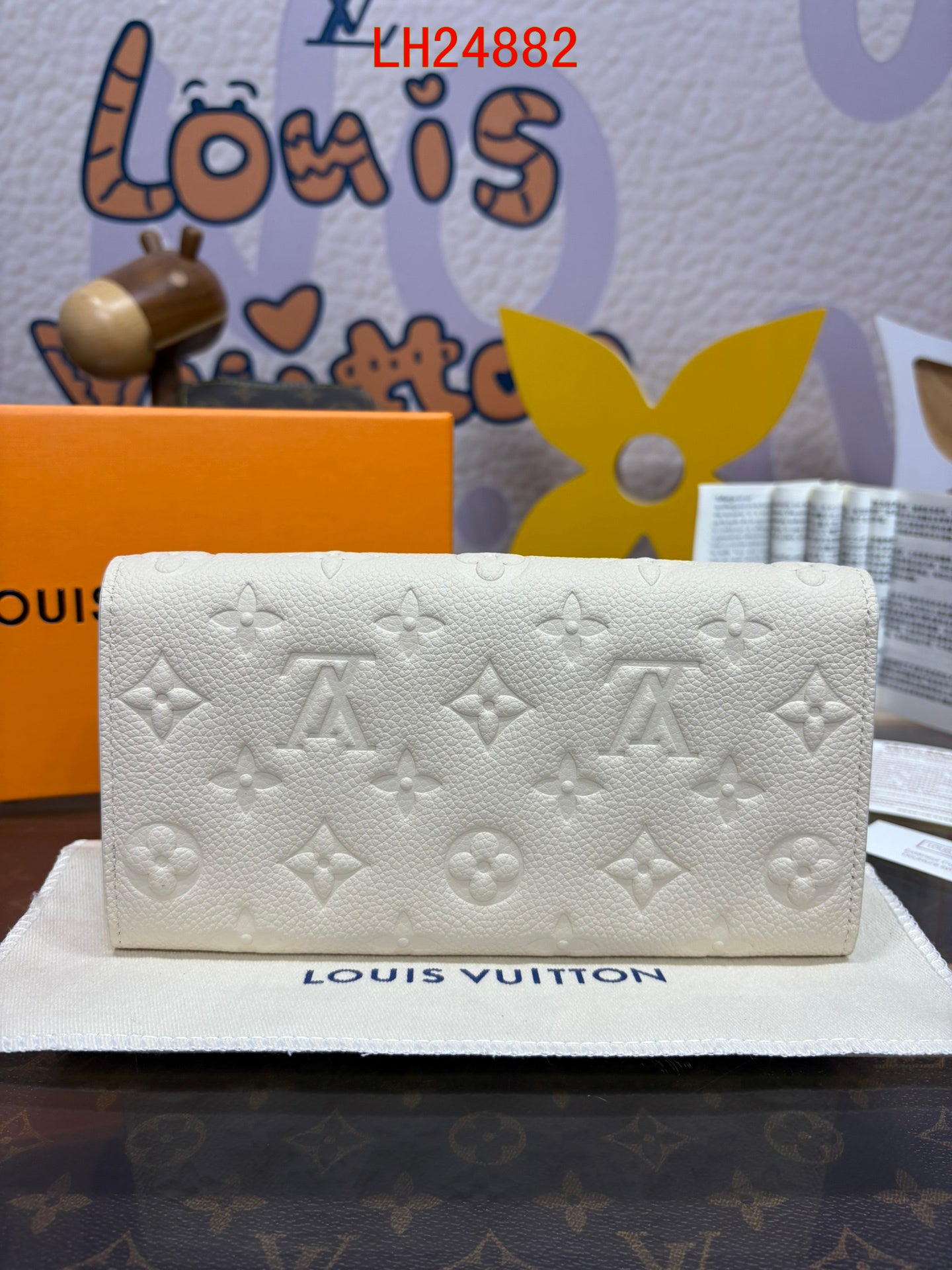 Louis Vuitton Sarah Wallet Ski collection