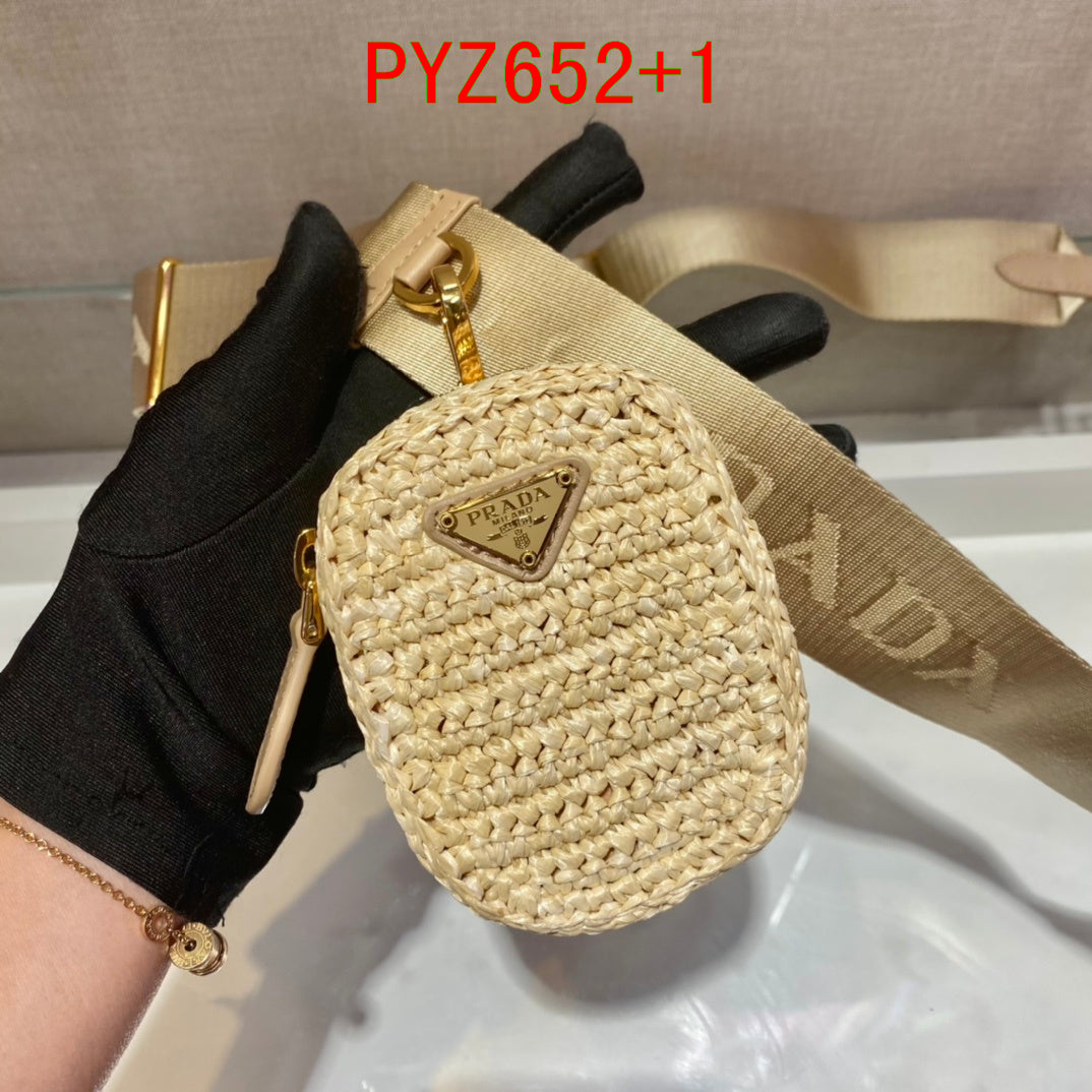Prada Re-Edition 2005 crochet bag
