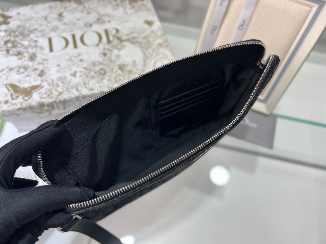 Dior Pouch