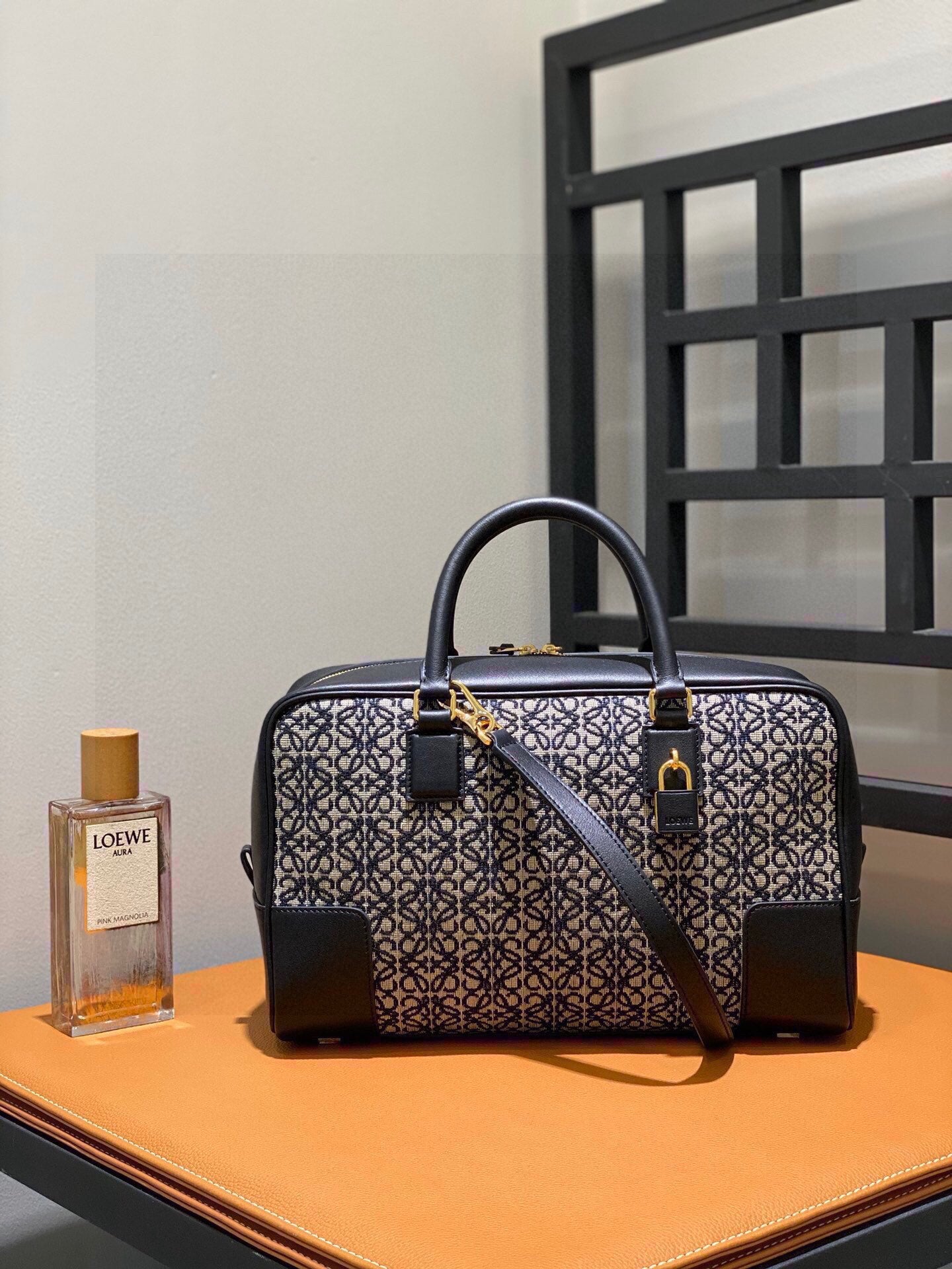 Loewe Amazona