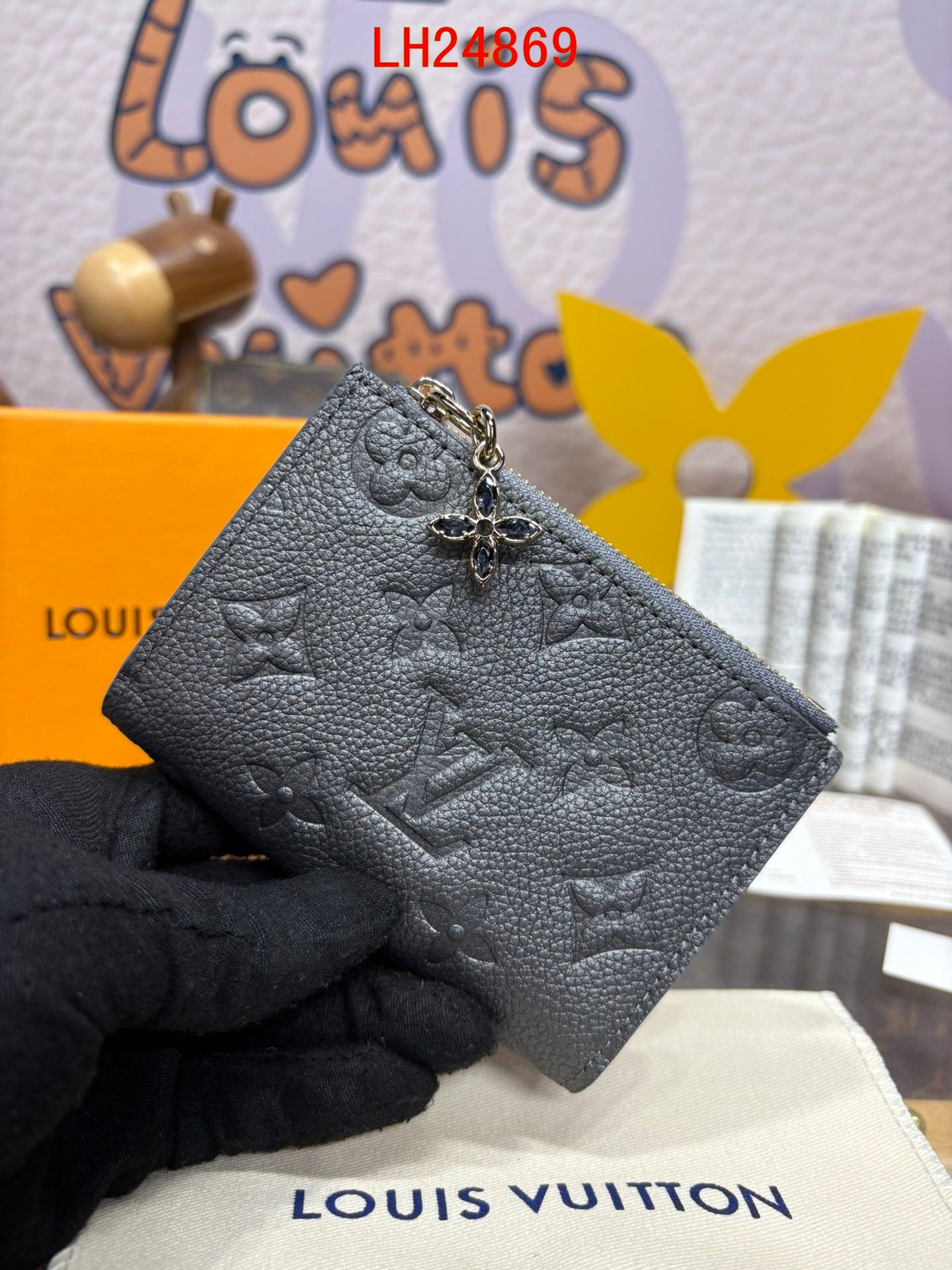 Louis Vuitton Lisa Wallet