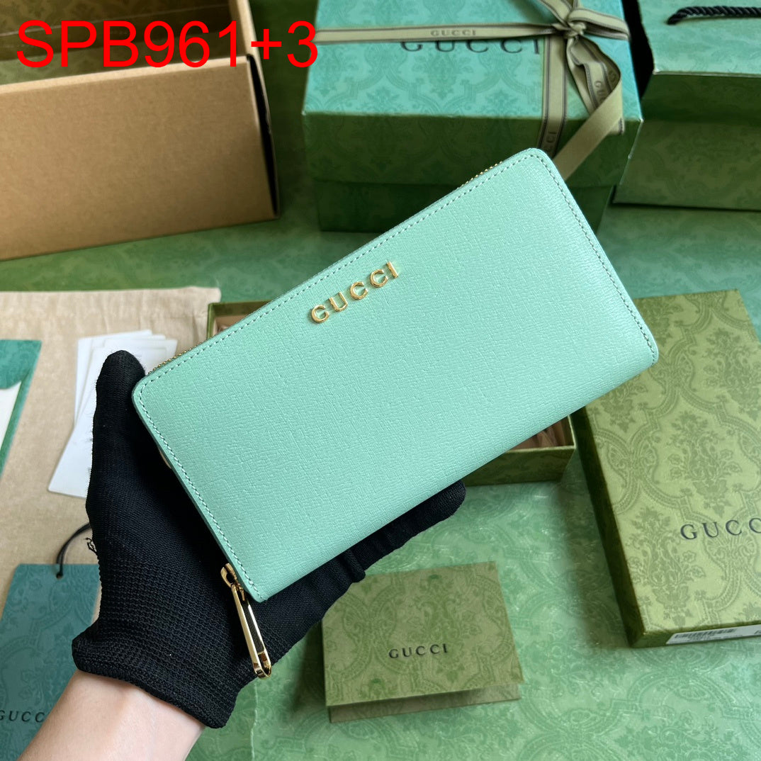 Gucci Zip around wallet