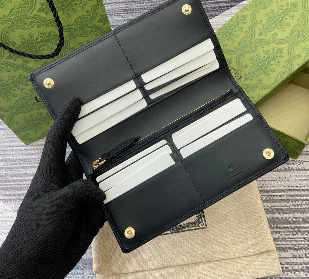 Gucci GG Emblem continental wallet