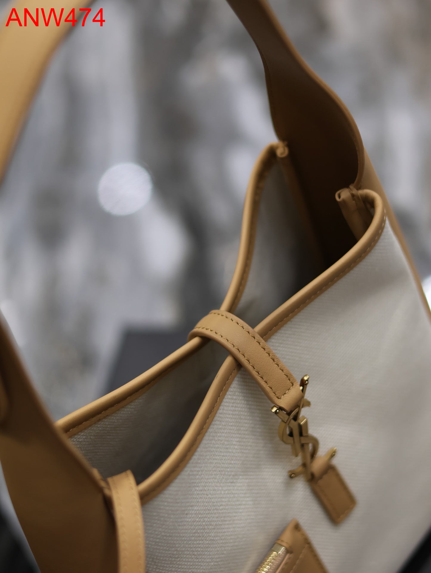 YSL Le 5 A 7 Supple bag