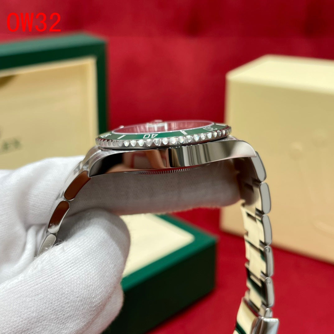 Rolex Oyster Perpetual Date Submariner Watch