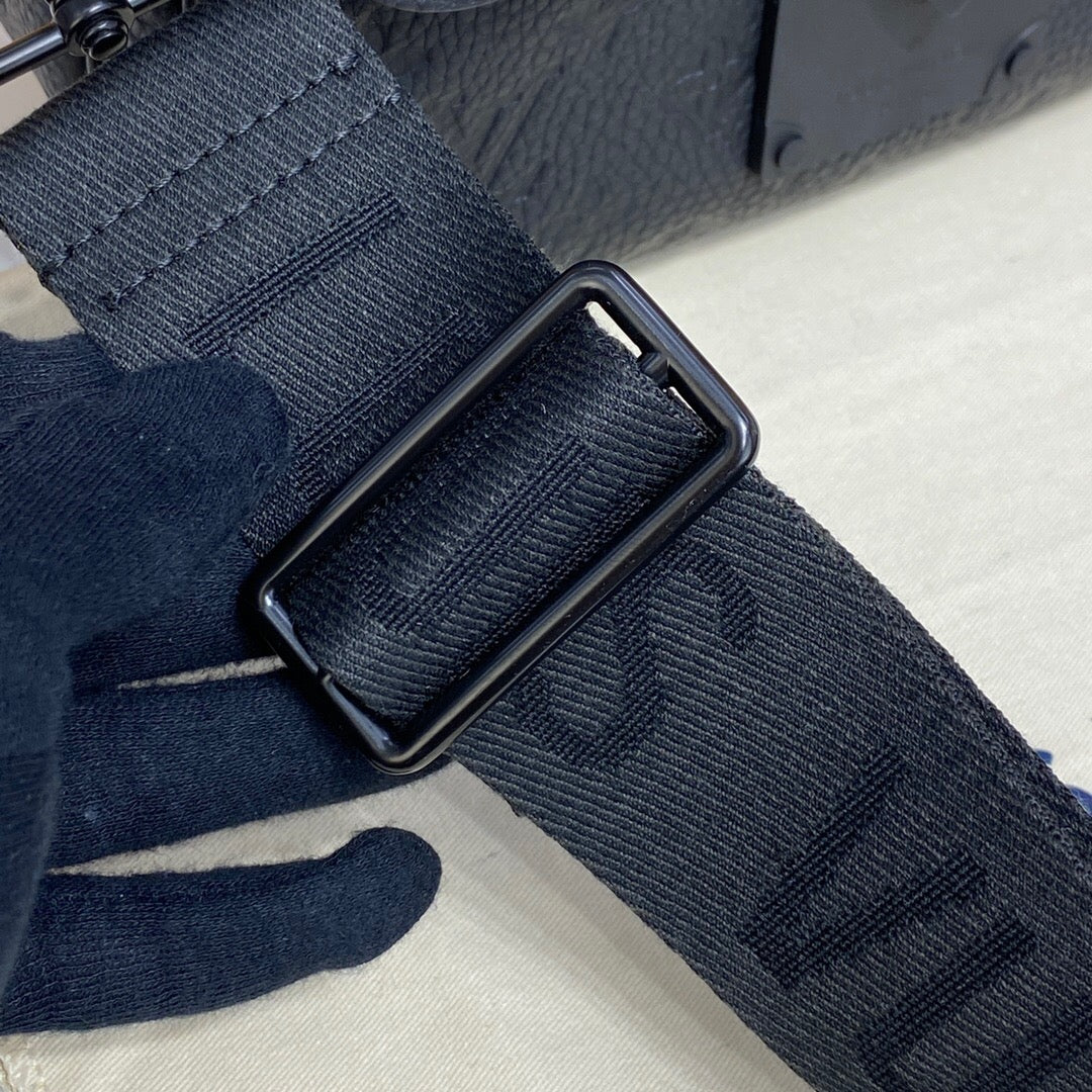 Louis Vuitton S lock Messenger bag
