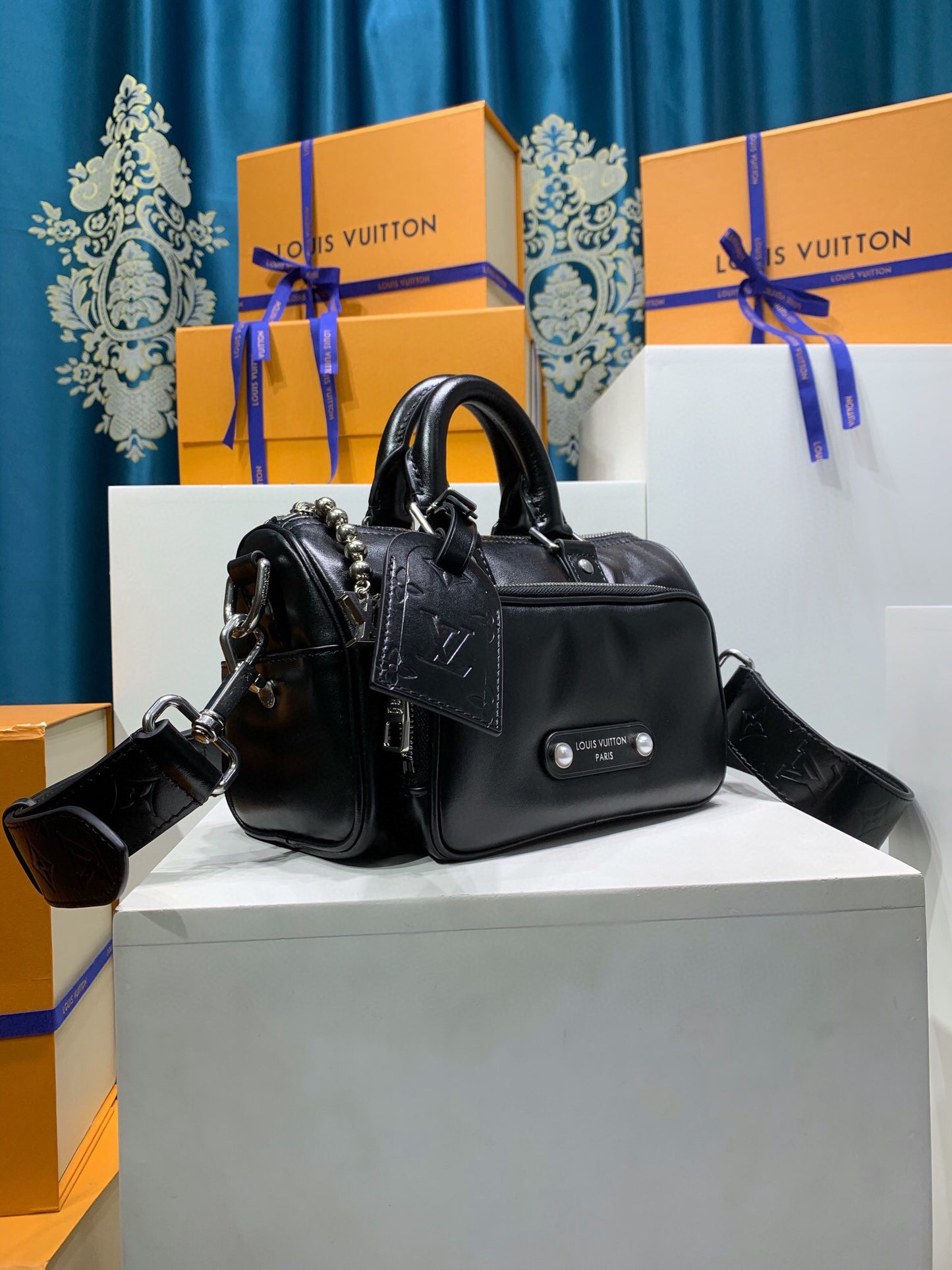 Louis Vuitton Keepall Cargo Bandoulière 25