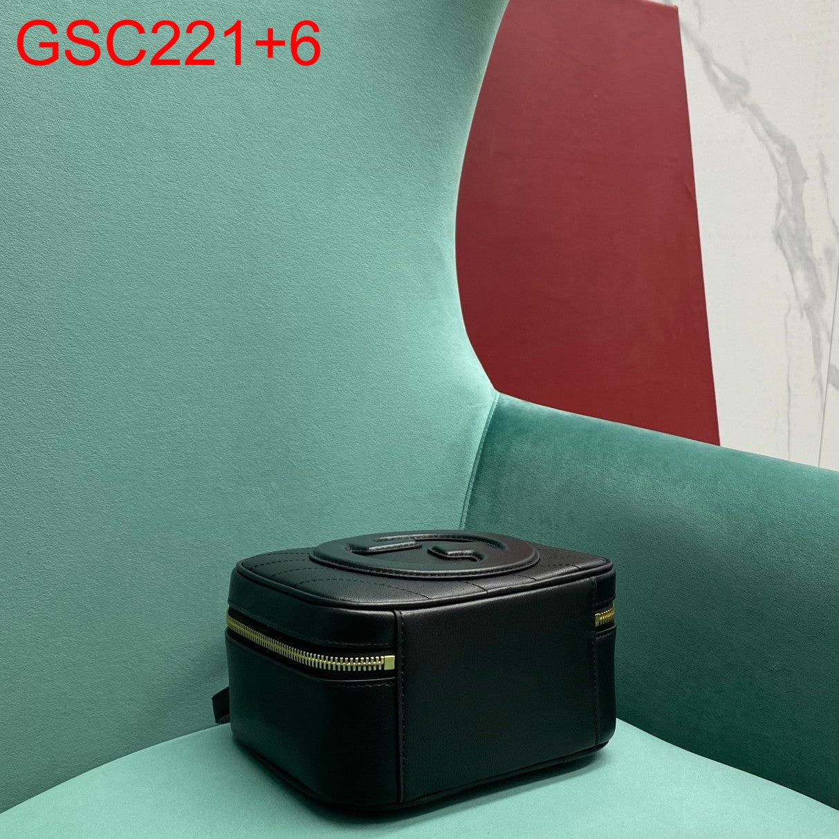 Gucci Blondie top handle bag