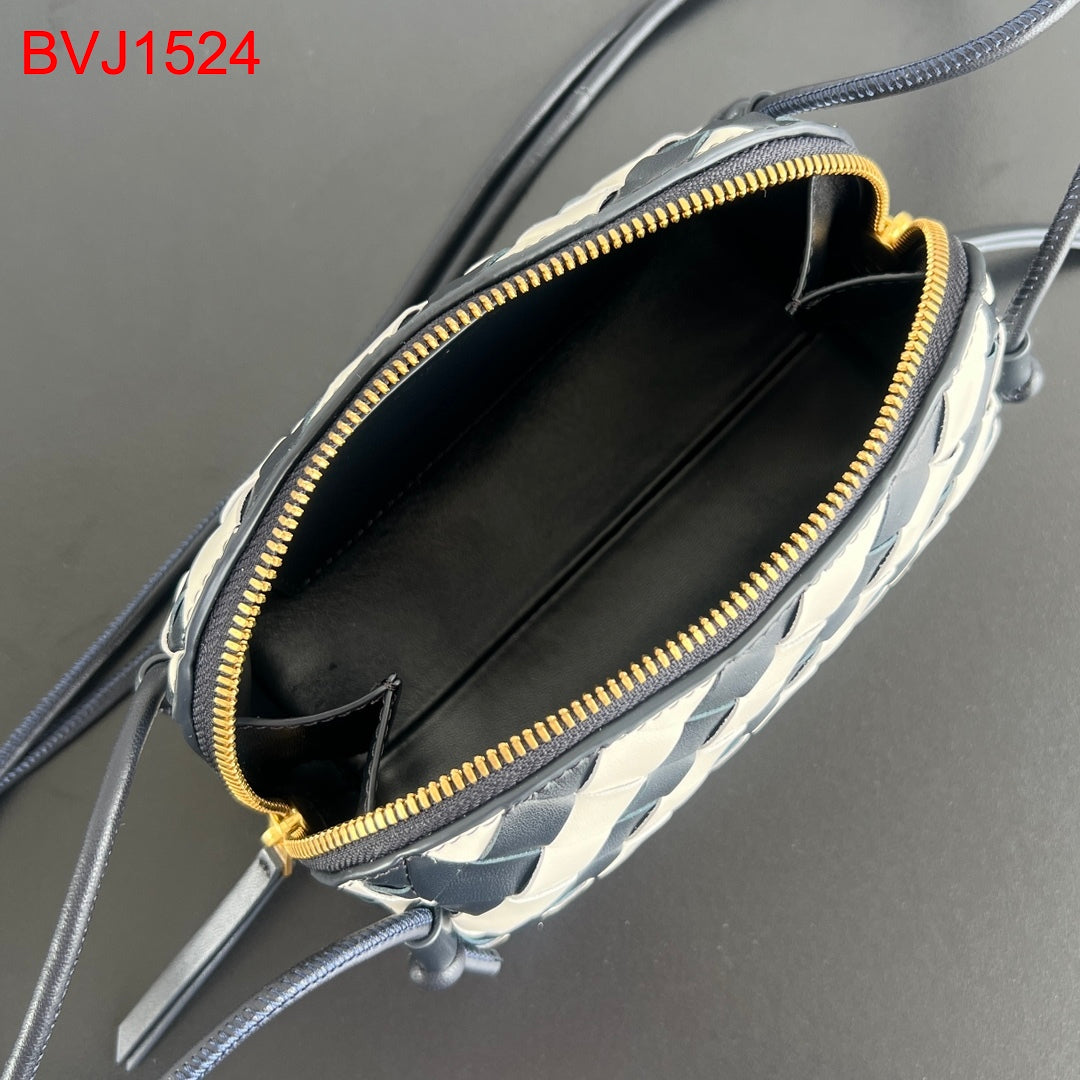 Bottega Veneta Concert Pouch bag