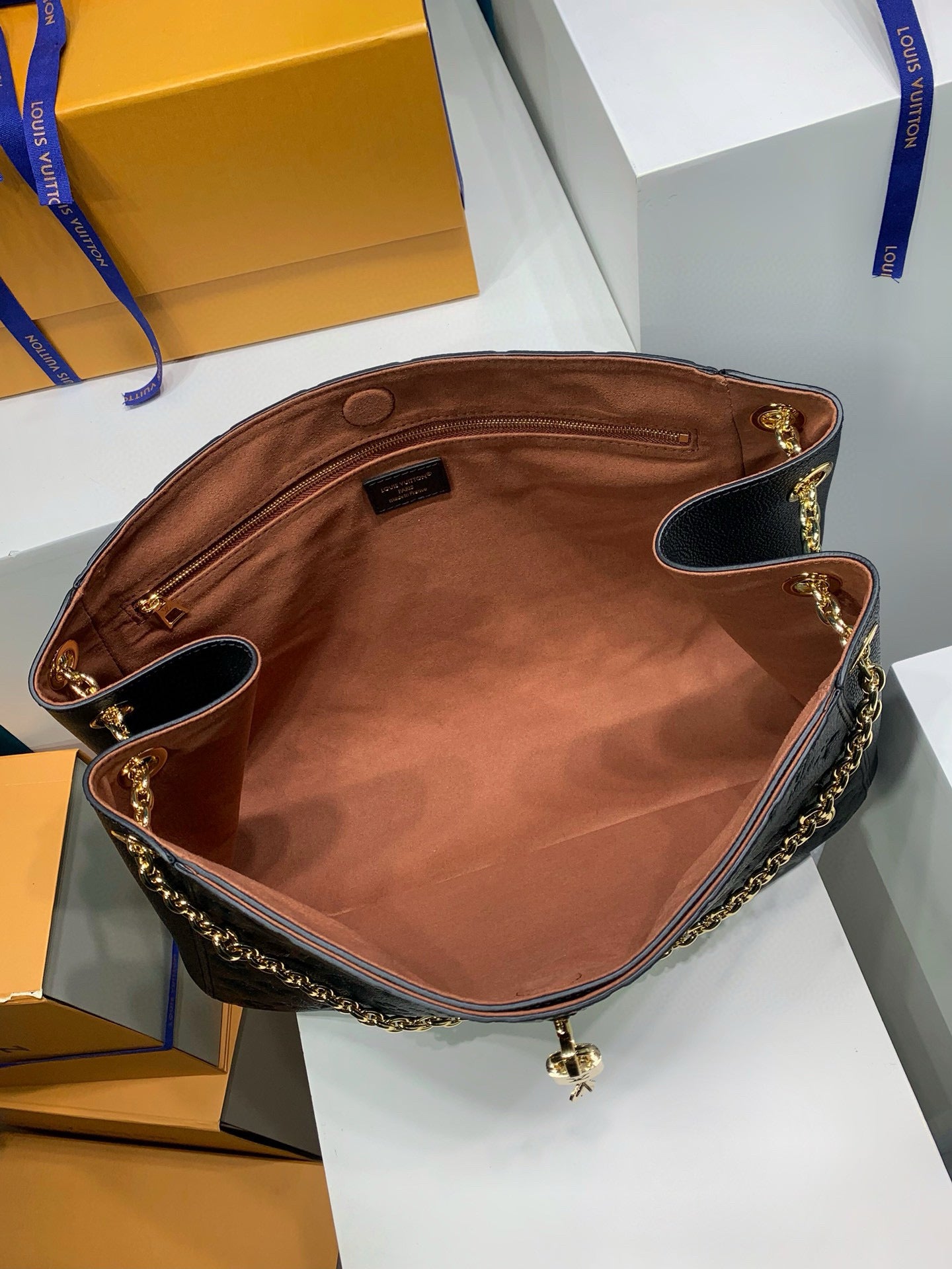 Louis Vuitton Anytime MM bag