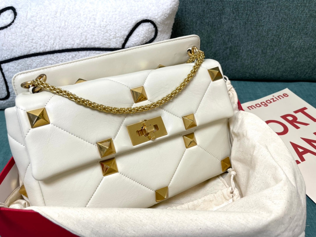 Valentino Garavani Roman Stud with chain