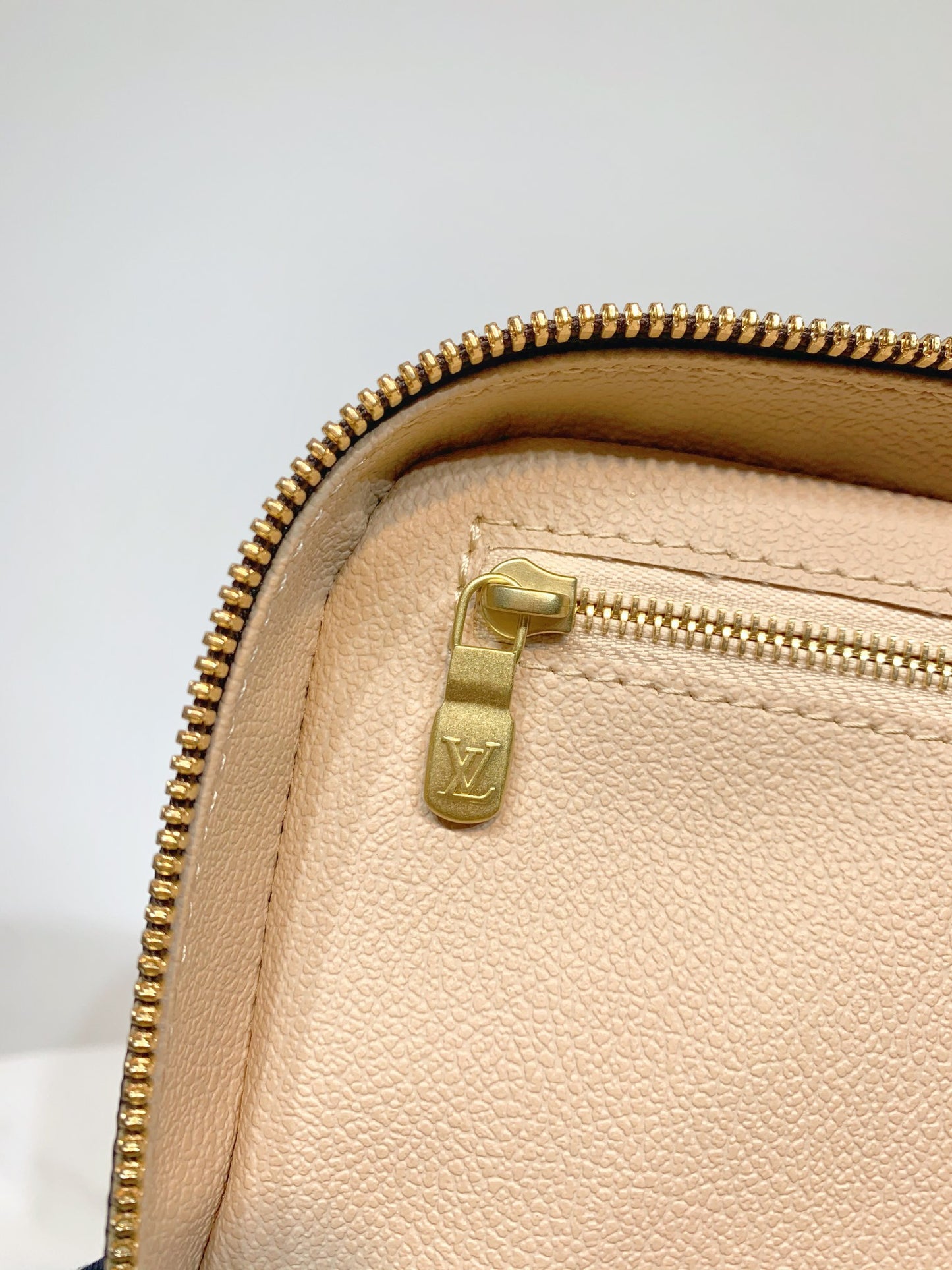 Louis Vuitton Nice Toiletry Pouch nano, mini, BB