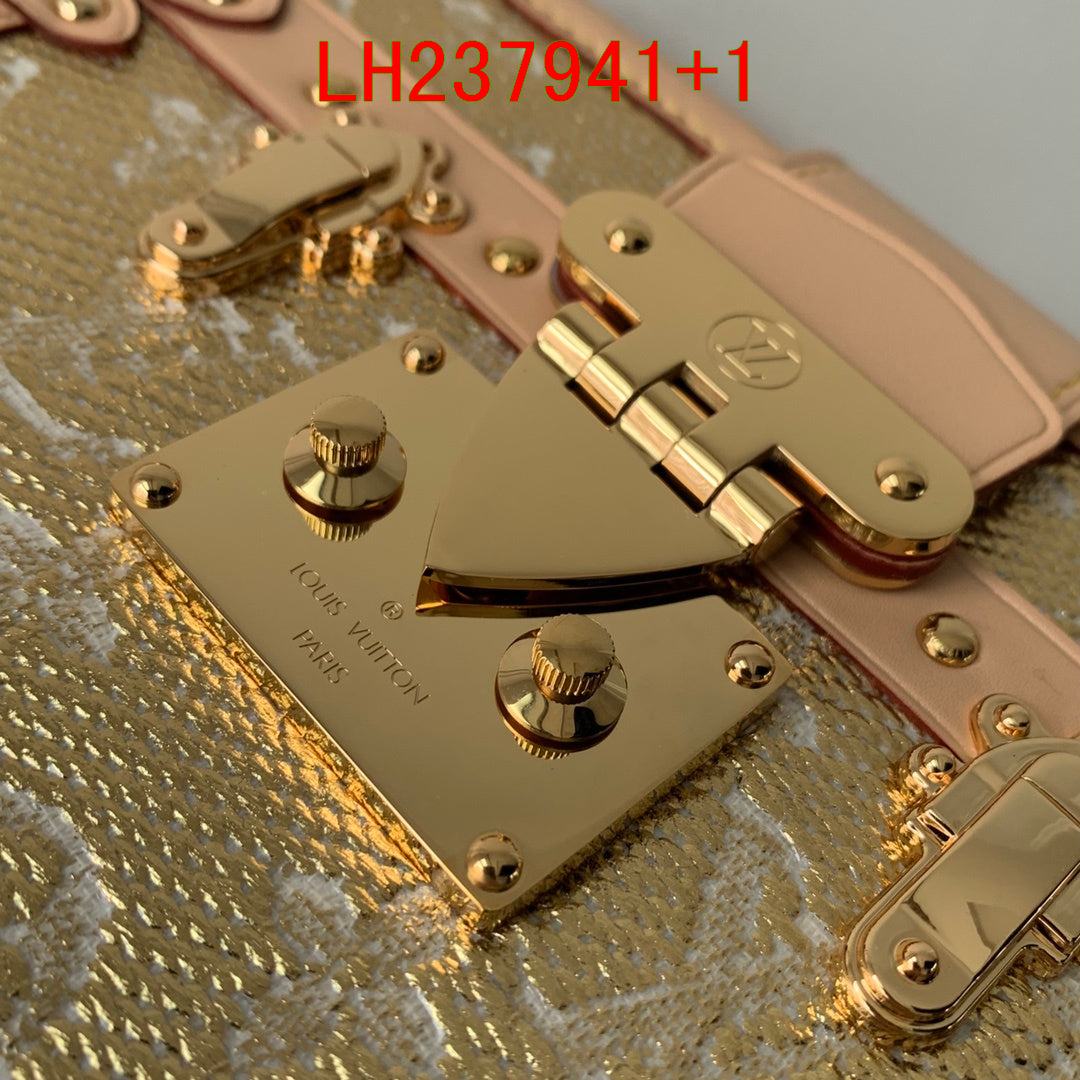 Louis Vuitton Petite Malle