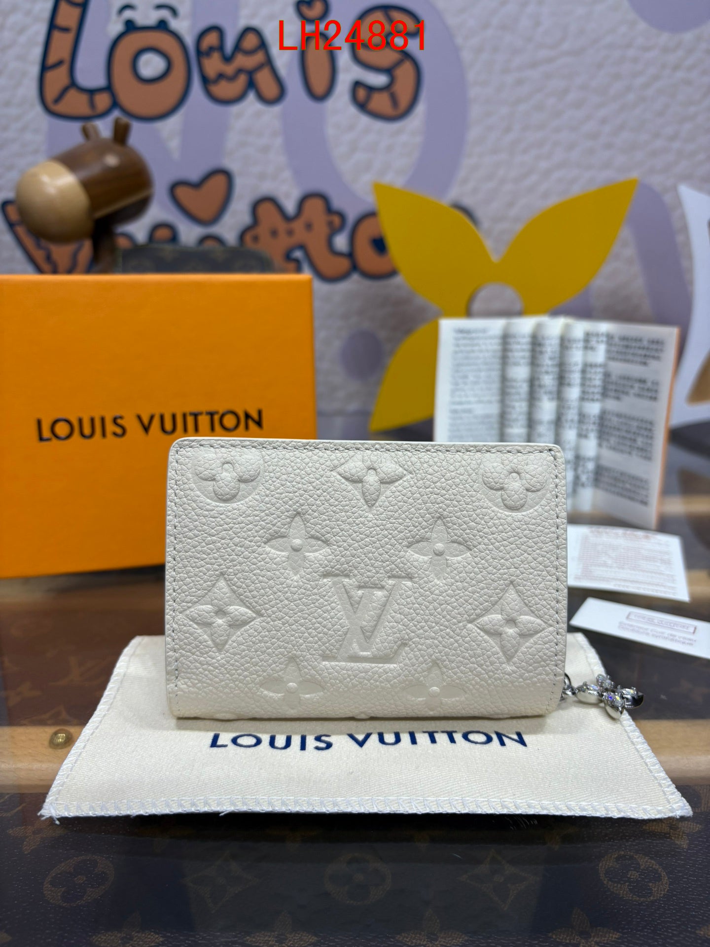 Louis Vuitton Cléa Wallet Ski collection