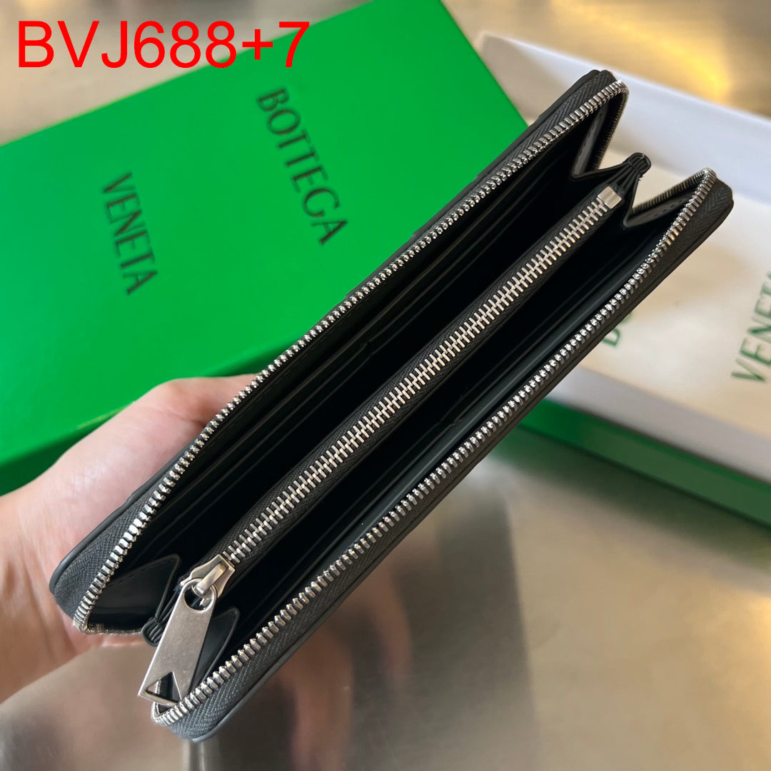 Bottega Veneta Zip Around Wallet