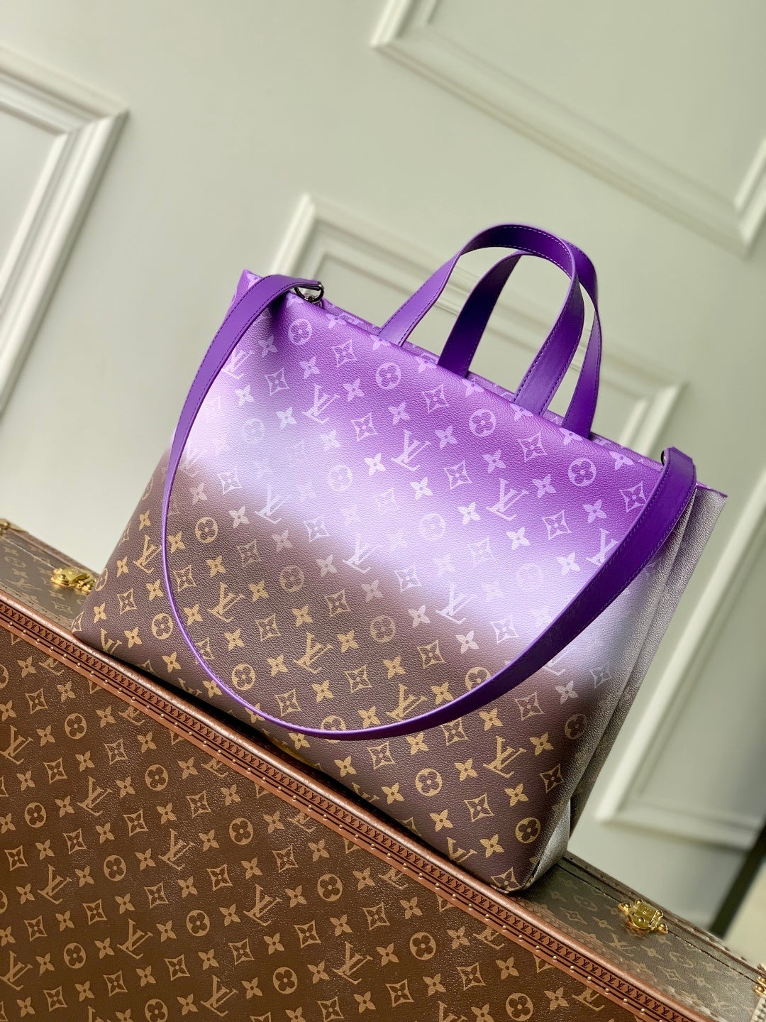 Louis Vuitton Shopper Tote bag