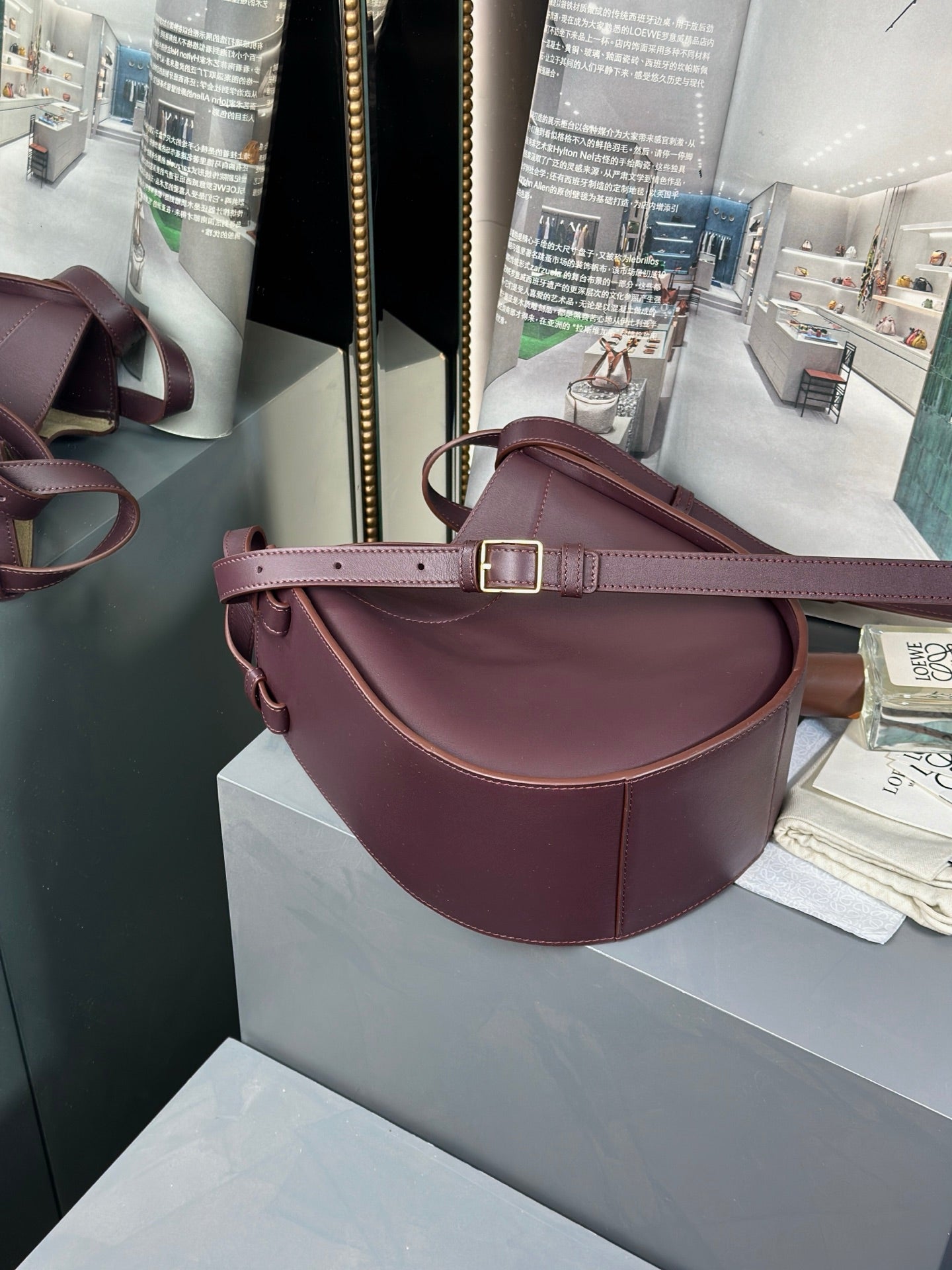 Loewe Hammock Slice bag