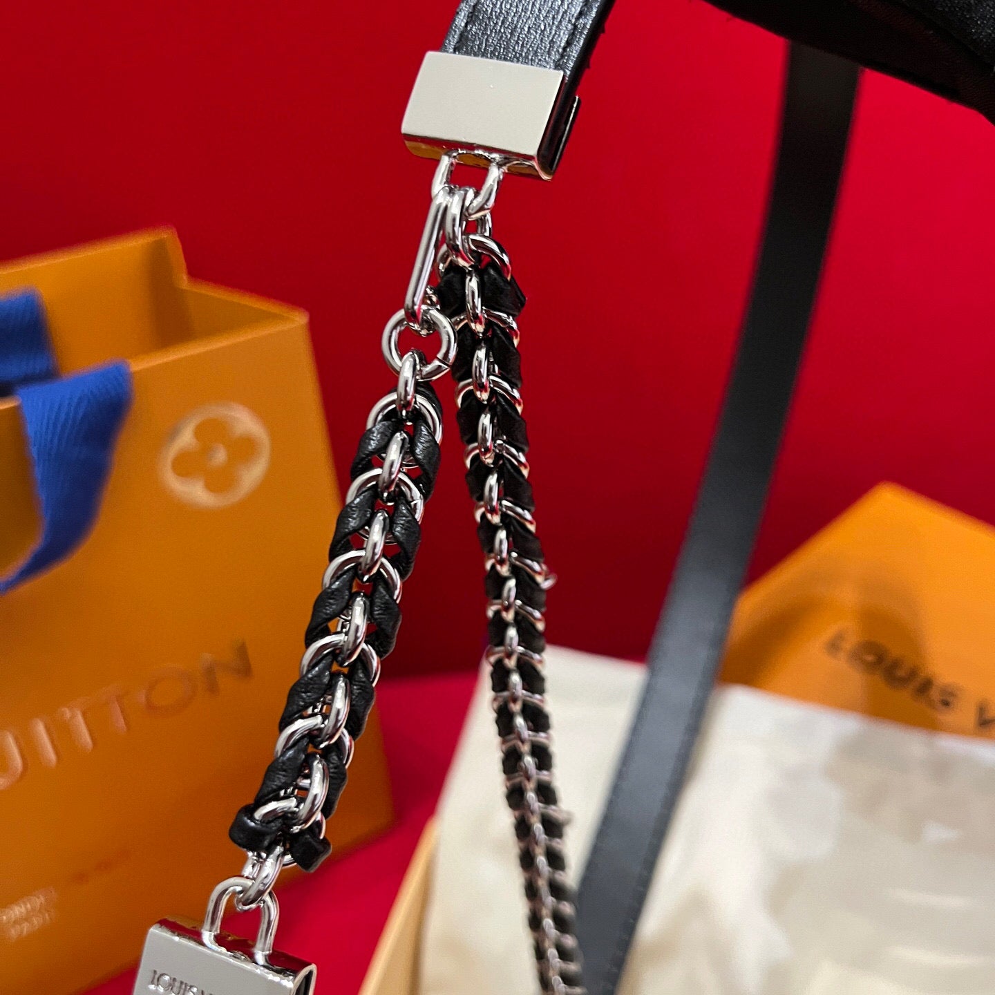Louis Vuitton Braided chain Belt