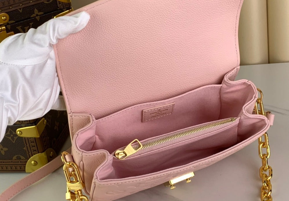 Louis Vuitton Metis East West