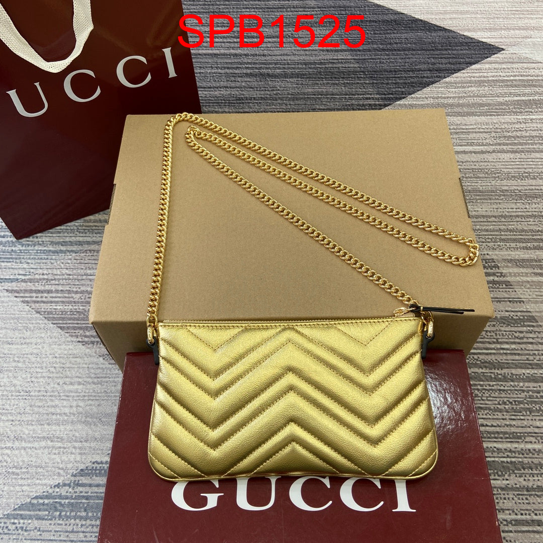 Gucci GG Marmont super mini bag