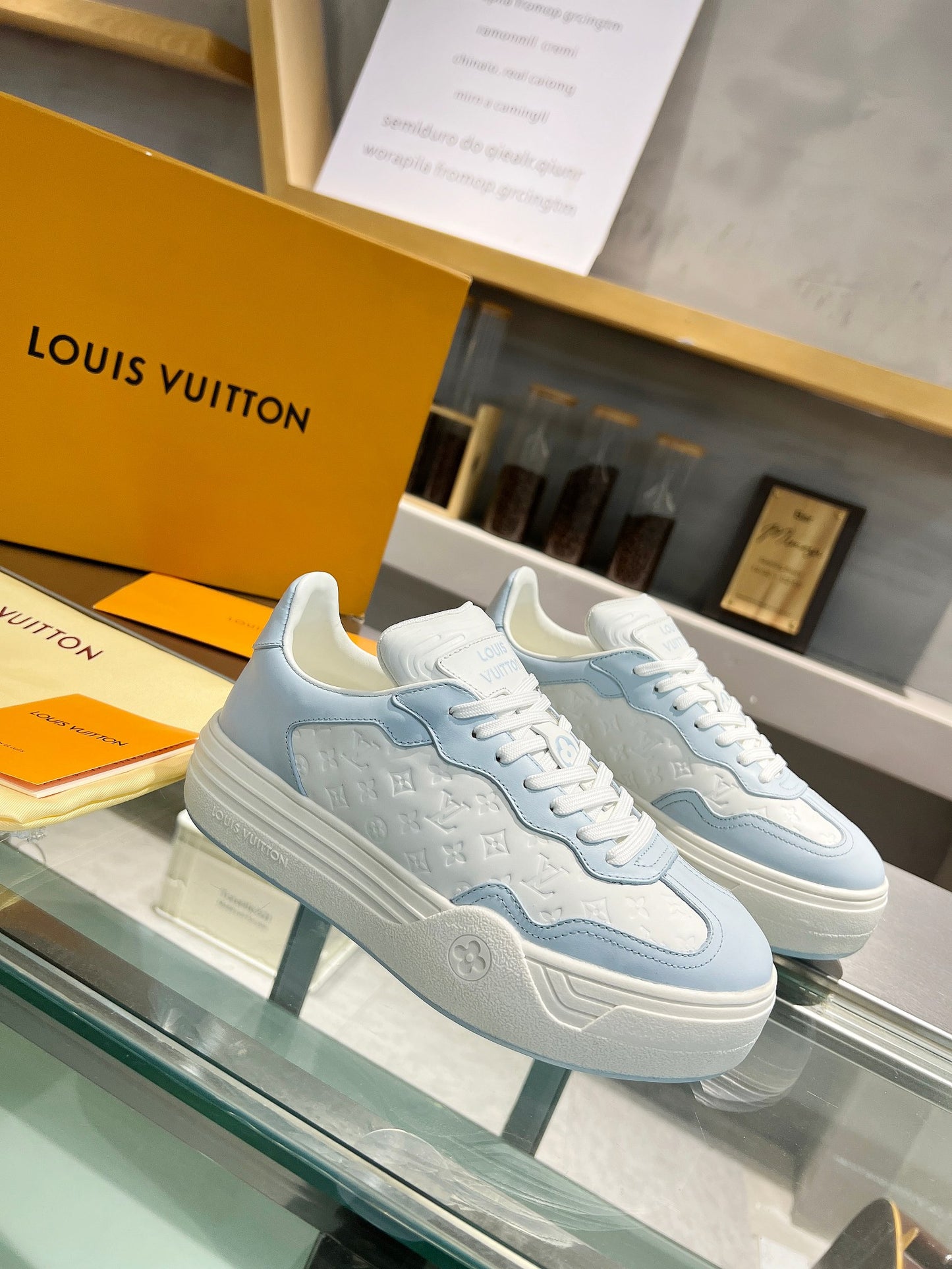 Louis Vuitton Sneakers