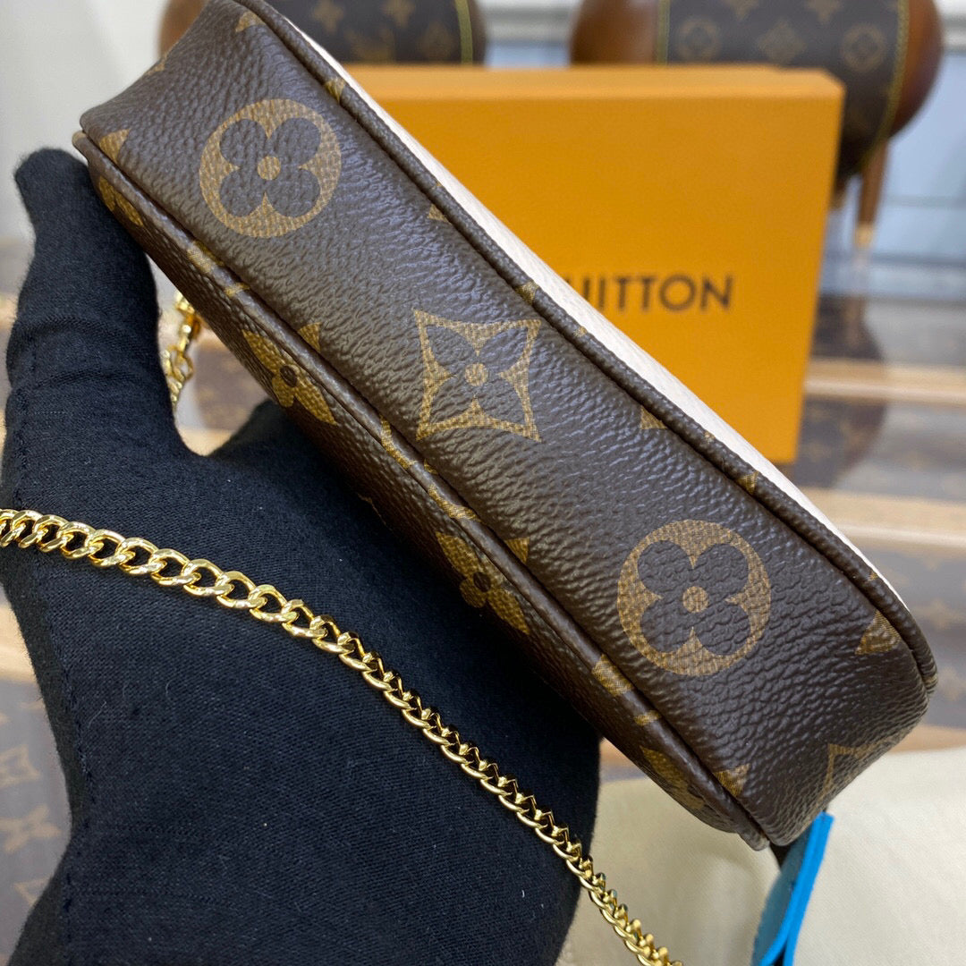 Louis Vuitton Mini Pochette Accessories