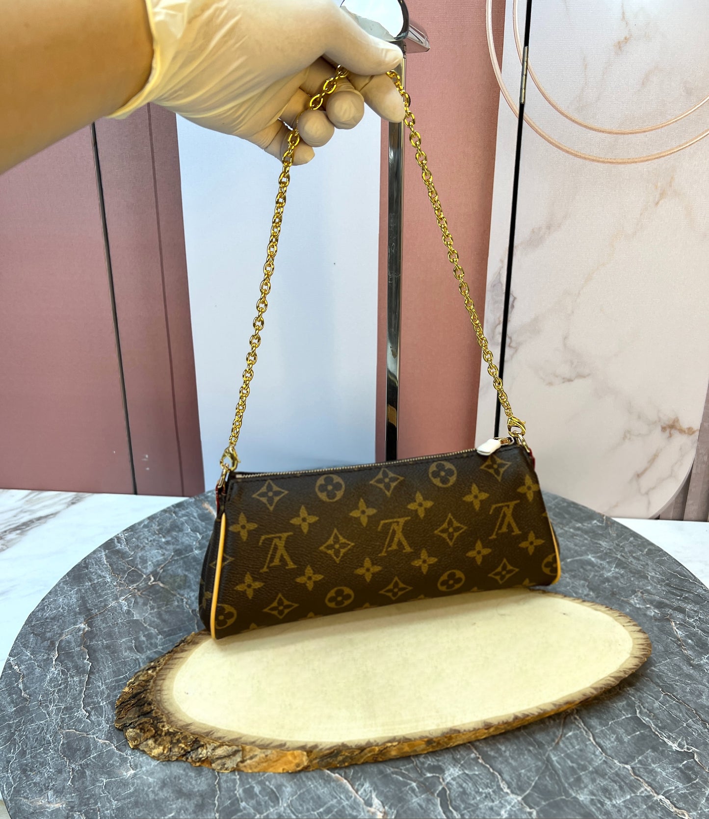 Louis Vuitton Pochette Eva