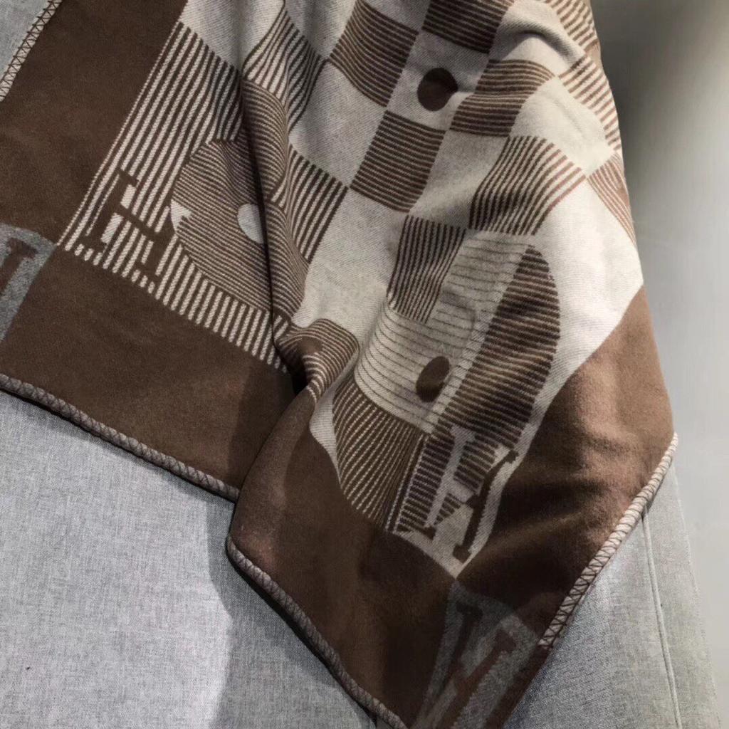 Hermes Blanket