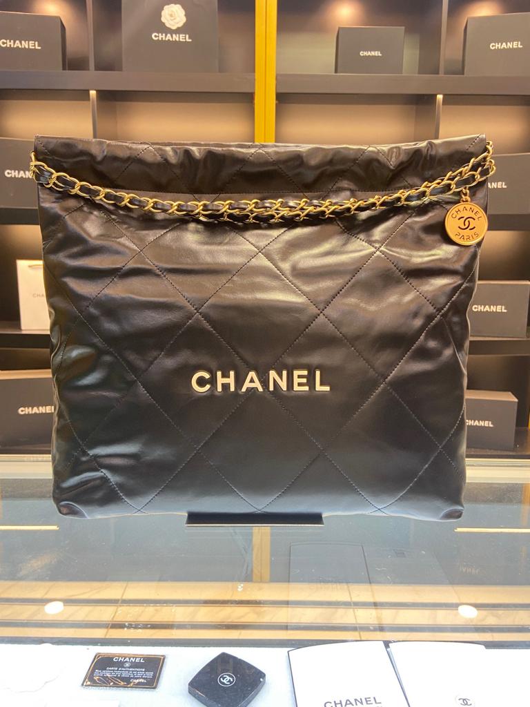 Chanel 22 Medium Size