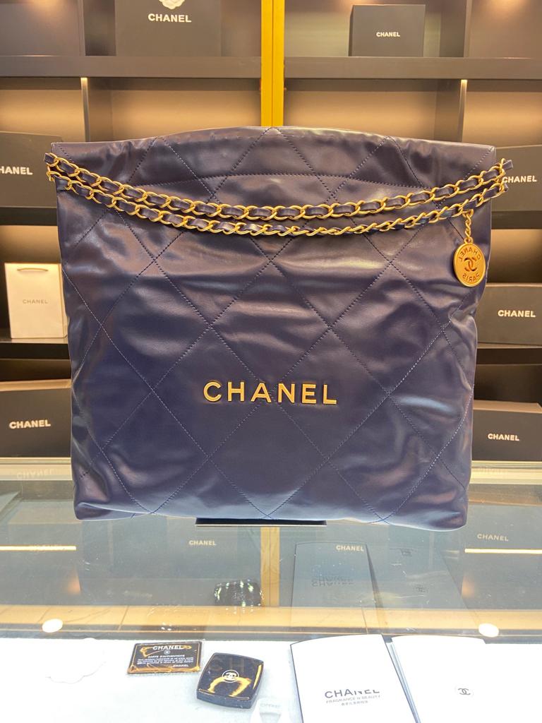 Chanel 22 Medium Size