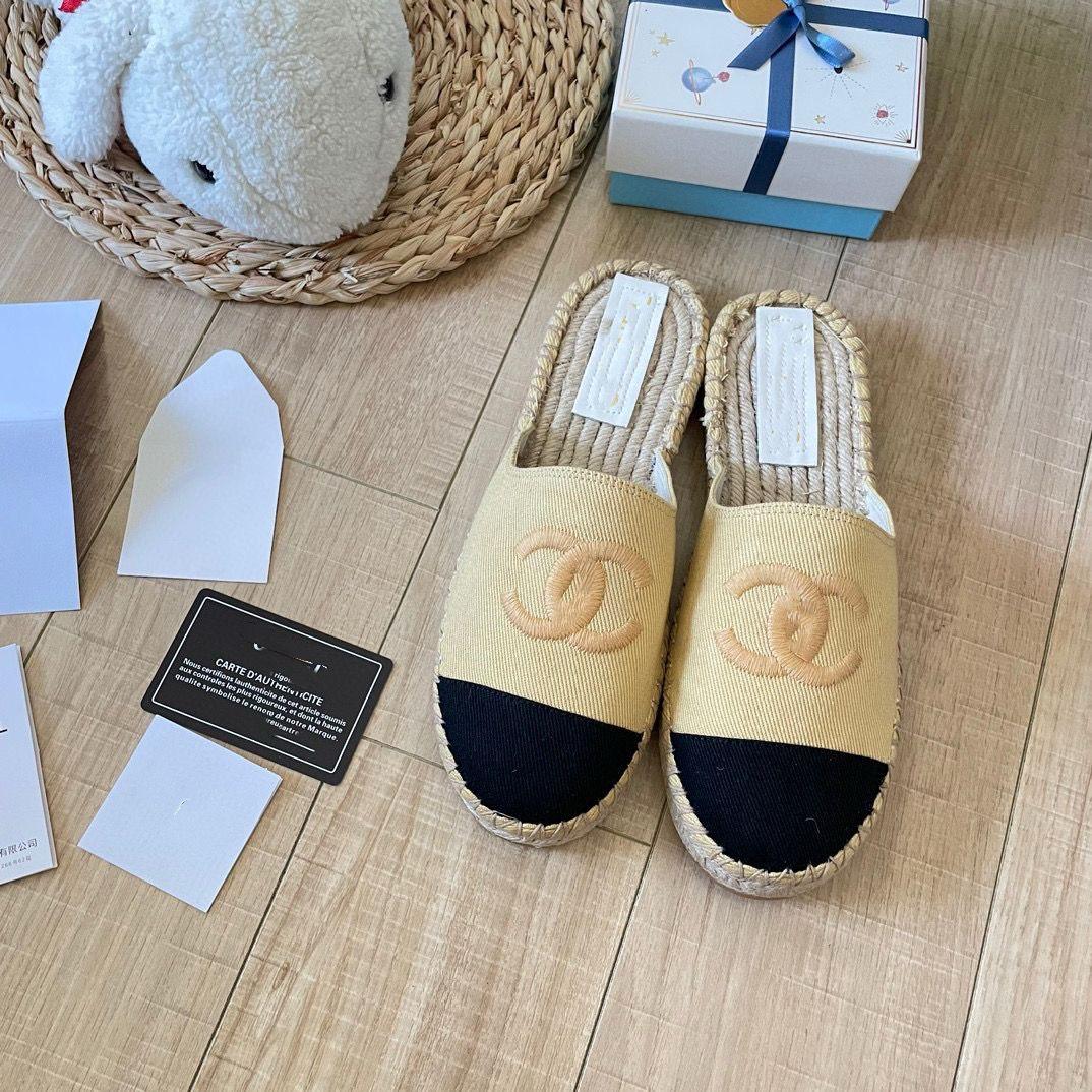 Chanel Espadrilles mule