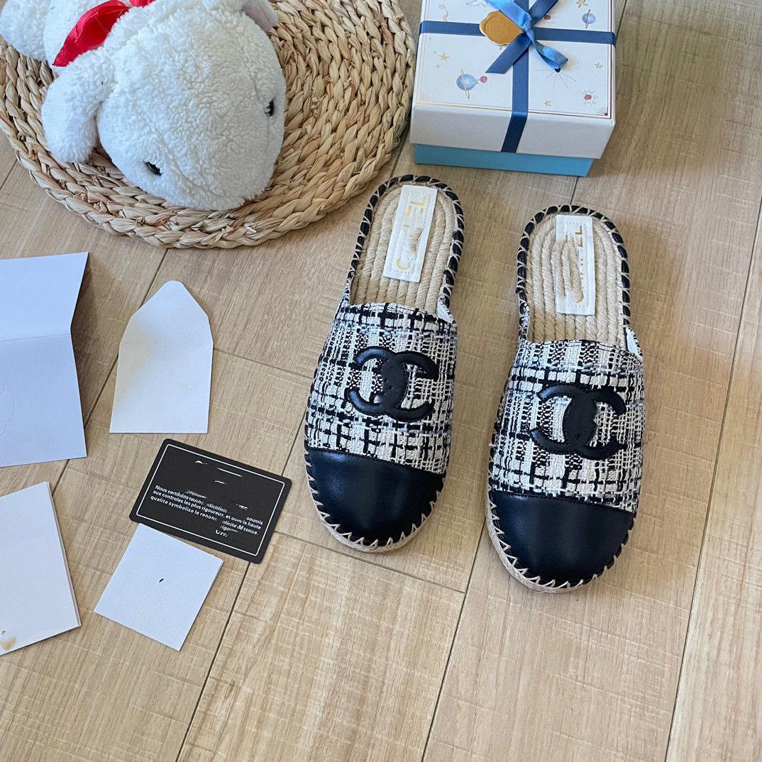 Chanel Espadrilles mule