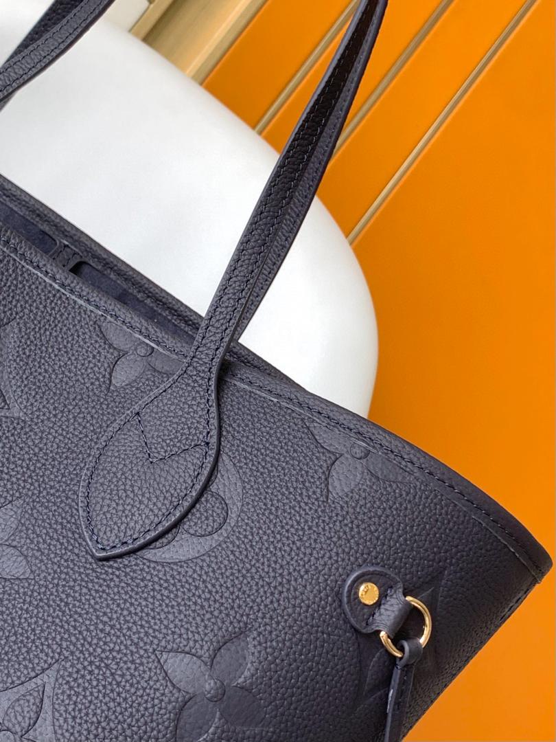 Louis Vuitton Neverfull empreinte MM NAVY