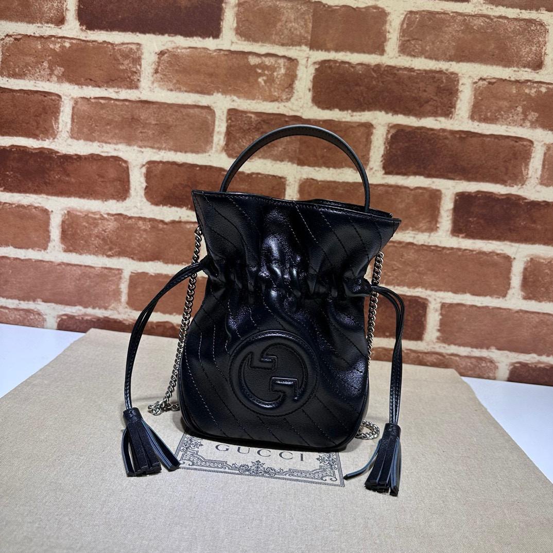 Gucci Blondie Mini Bucket bag