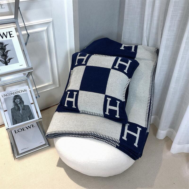 Hermes Avalon Blankets