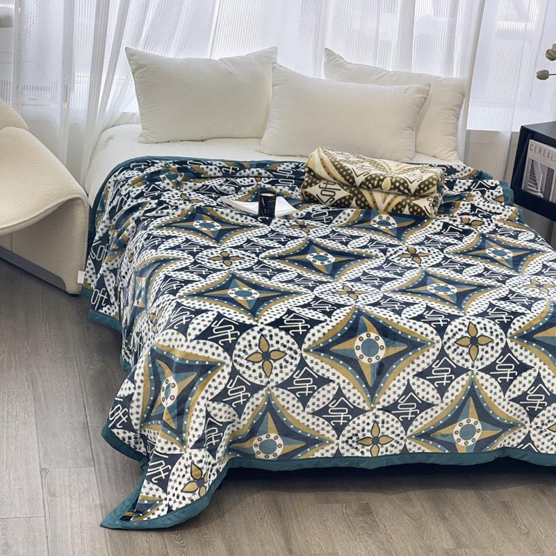 Louis Vuitton Blanket, Bed cover